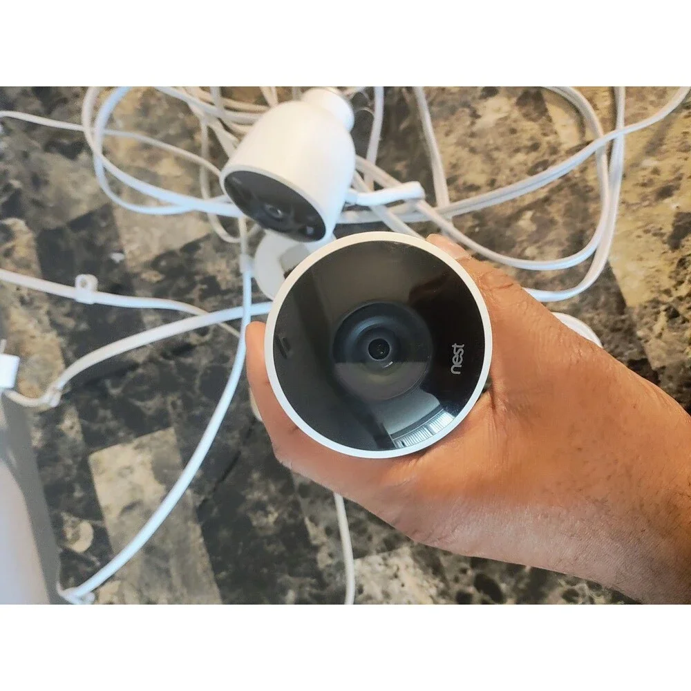 2 Google Nest Cam Outdoor Security Cameras NC2100ES – Tested Read Description